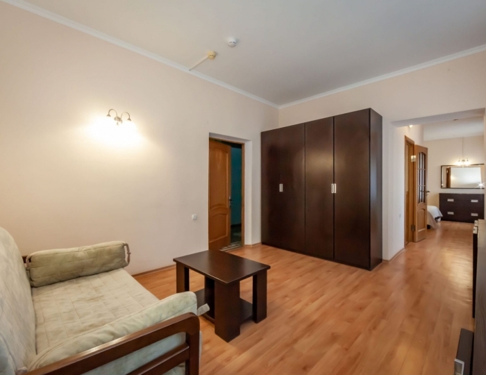 Де Люкс 2-местный 2-комнатный корп.Южный - Санаторий «Саки»